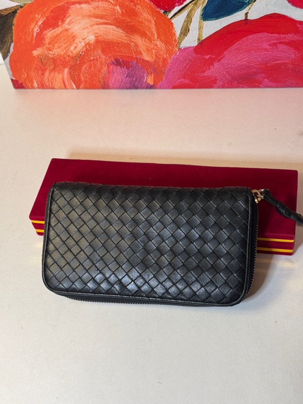 Bottega Veneta Black Leather Zip Wallet with Interior Card Slots - Picture 9 of 12